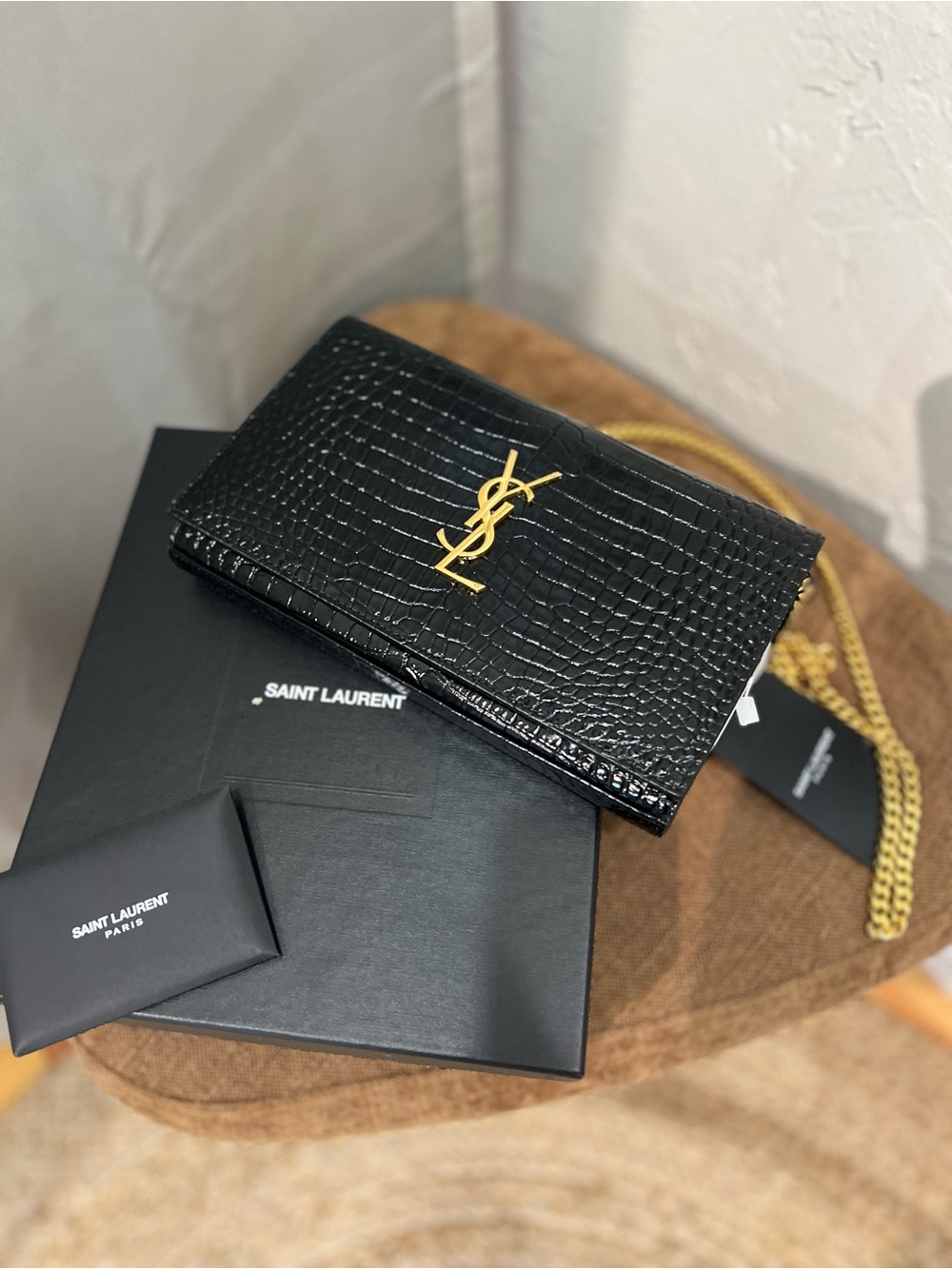 Cassandre Chain Wallet in Crocodile-Embossed Shiny Leather - Picture 1 of 7